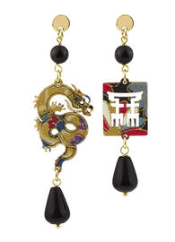 black-mini-brass-dragon-earrings